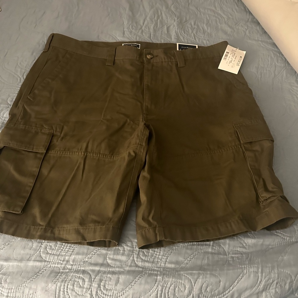 Club Room Men's Khaki Cargo Shorts